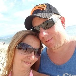 Meet your Posher, Derek